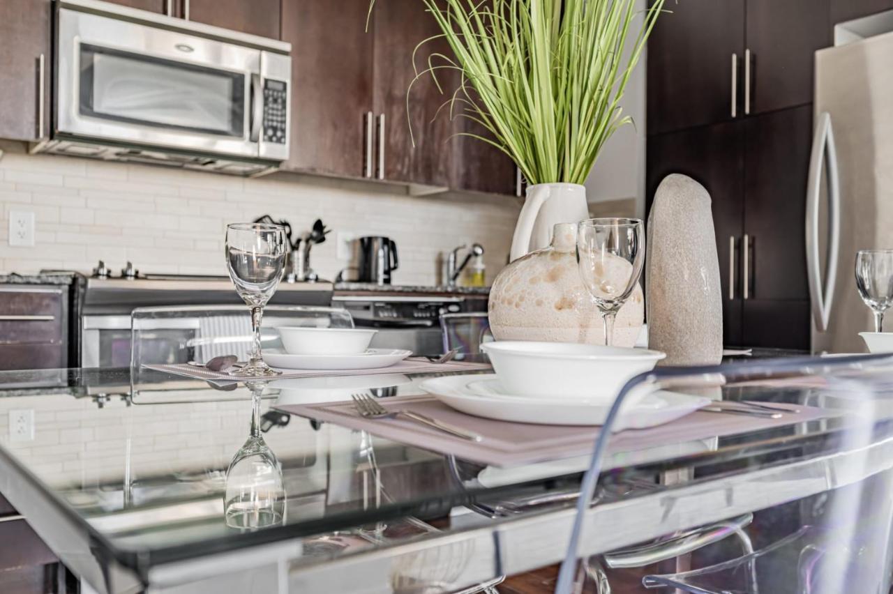 Luxury Apartments In Mississauga Luaran gambar