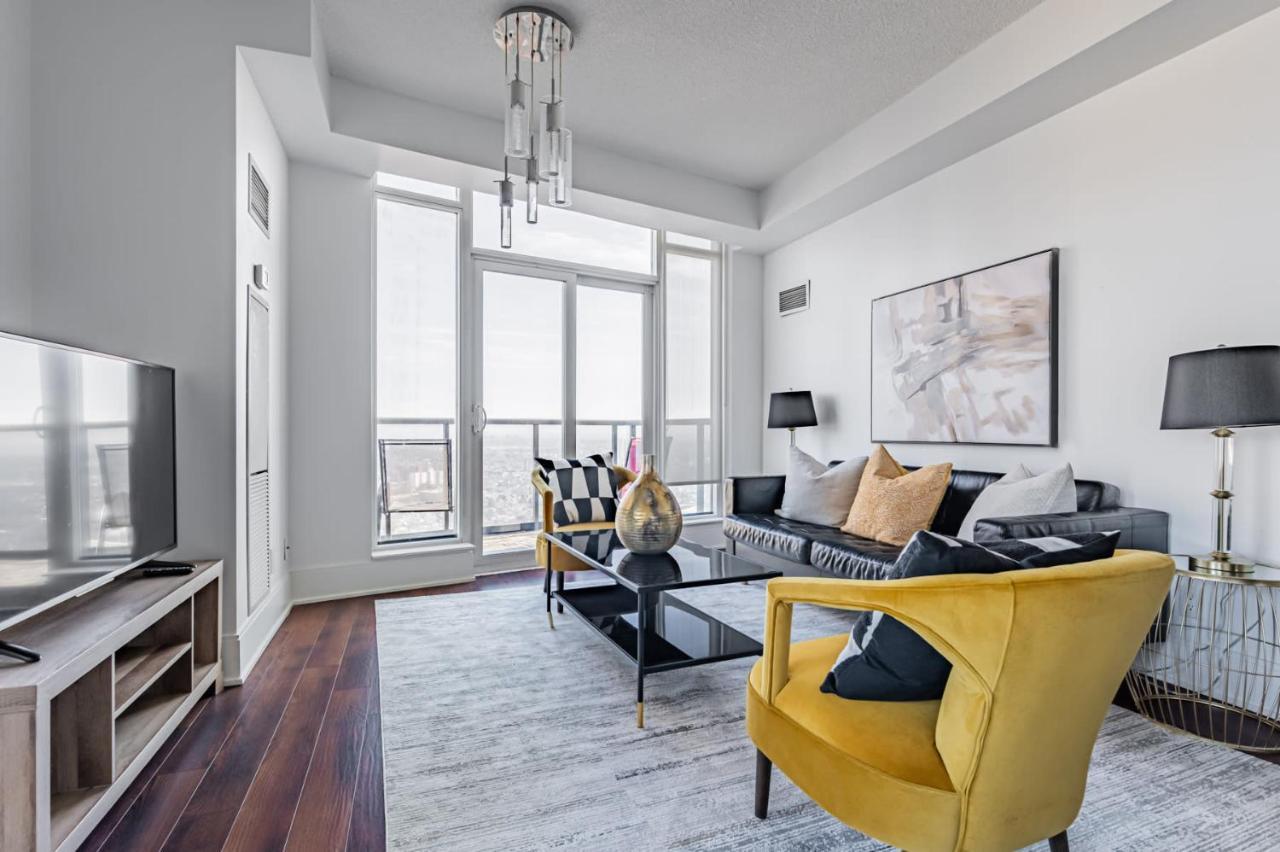 Luxury Apartments In Mississauga Luaran gambar