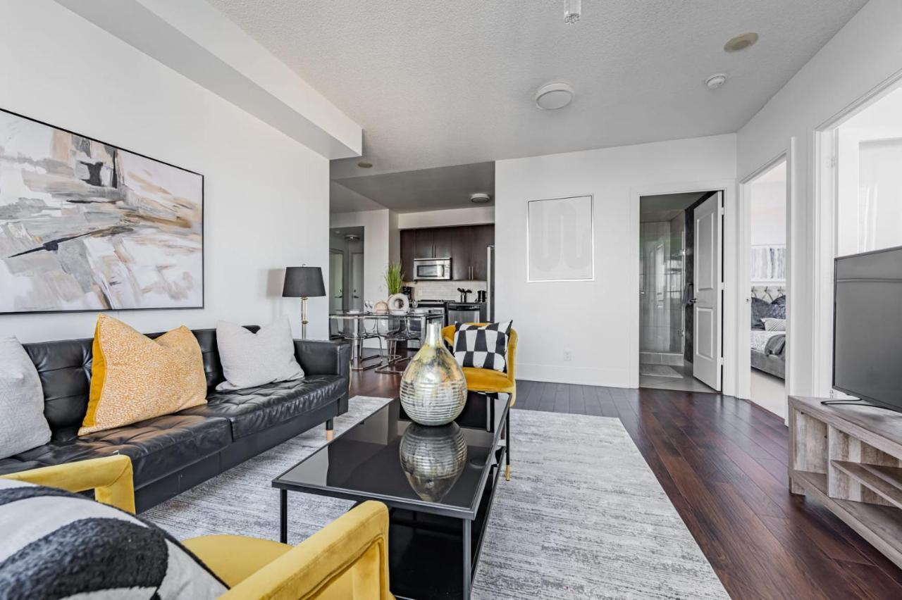 Luxury Apartments In Mississauga Luaran gambar
