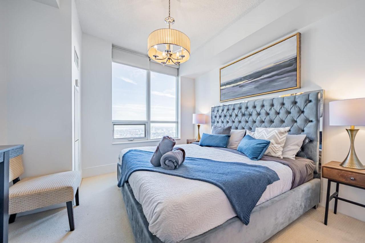 Luxury Apartments In Mississauga Luaran gambar
