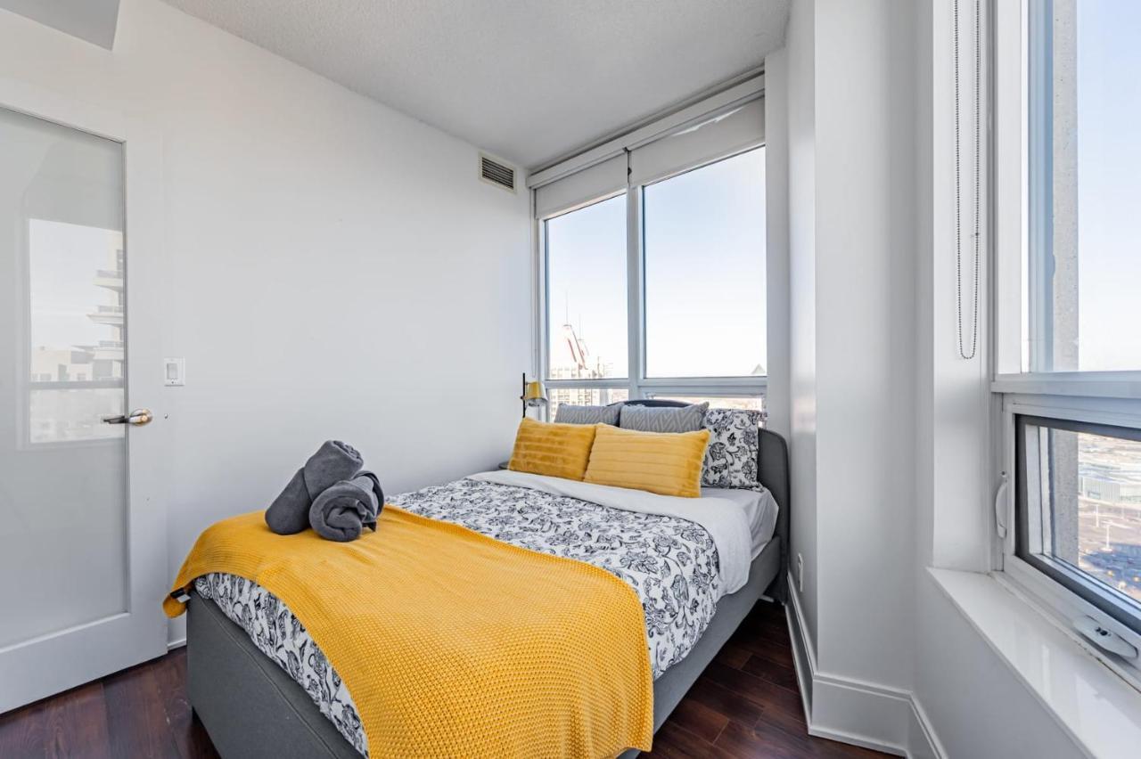 Luxury Apartments In Mississauga Luaran gambar