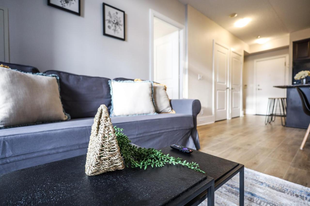 Luxury Apartments In Mississauga Luaran gambar