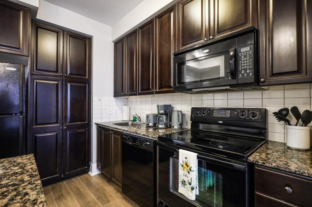 Luxury Apartments In Mississauga Luaran gambar