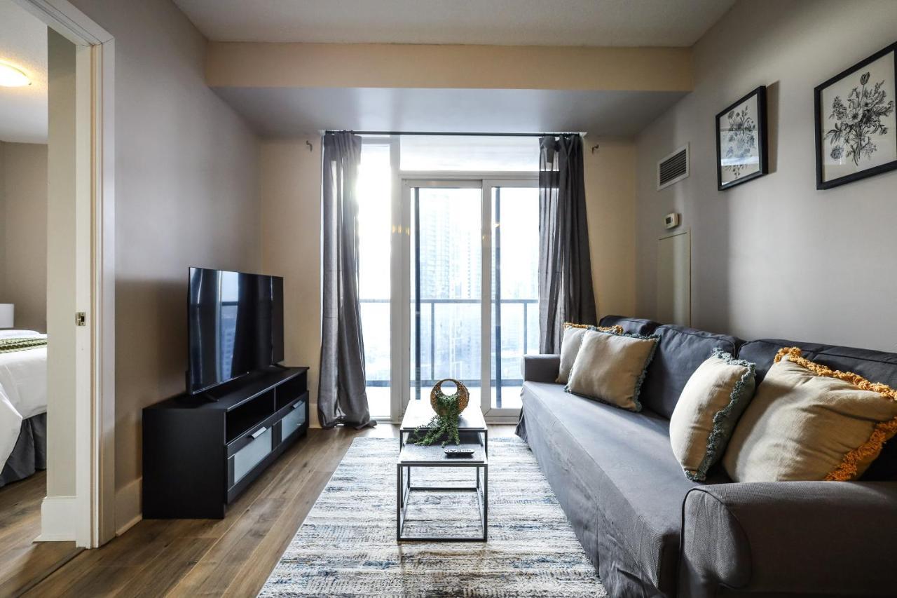 Luxury Apartments In Mississauga Luaran gambar