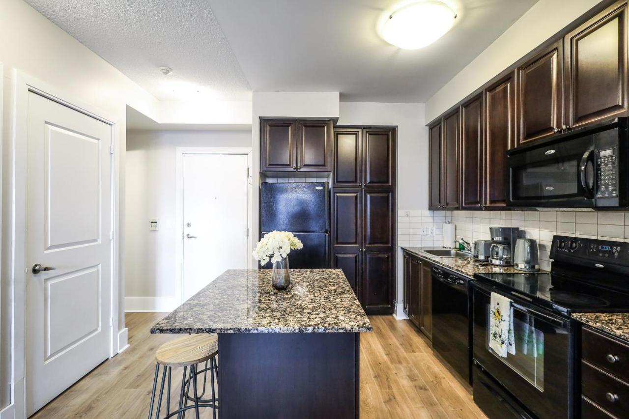 Luxury Apartments In Mississauga Luaran gambar