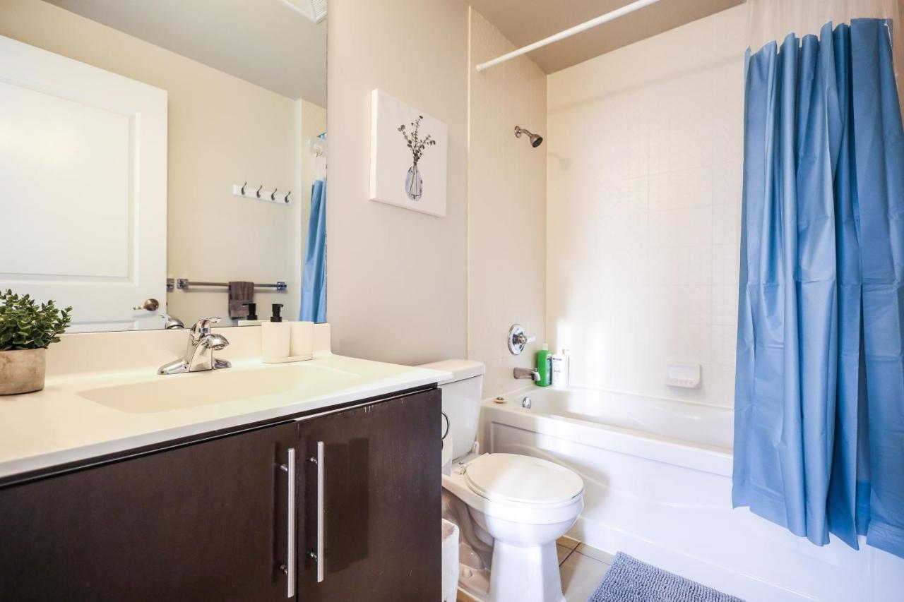 Luxury Apartments In Mississauga Luaran gambar
