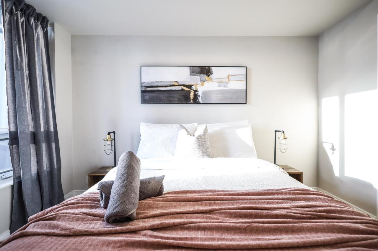 Luxury Apartments In Mississauga Luaran gambar